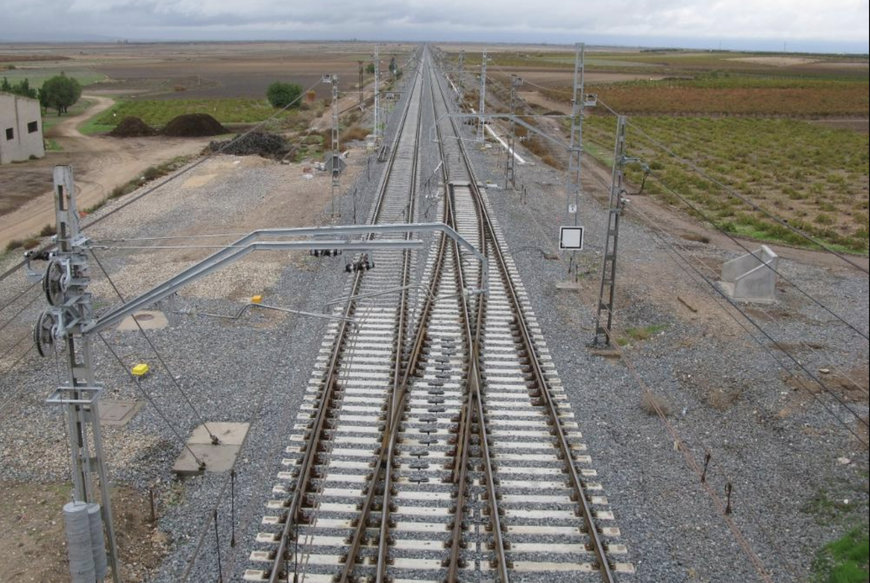 ADIF LICITA POR MÁS DE 3 M€ EL SUMINISTRO DE APARATOS DE VÍA PARA OBRAS EN CIUDAD REAL Y GUADALAJARA